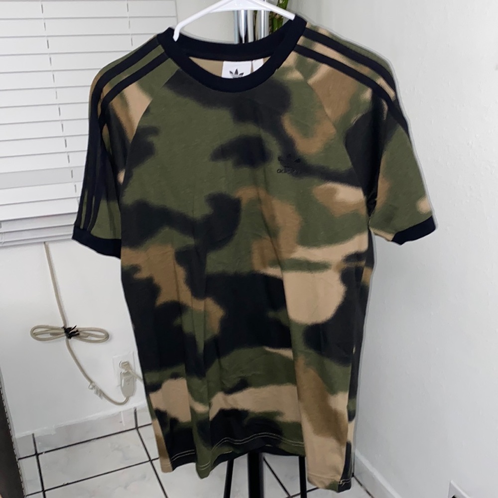 Adidas T-Shirt
